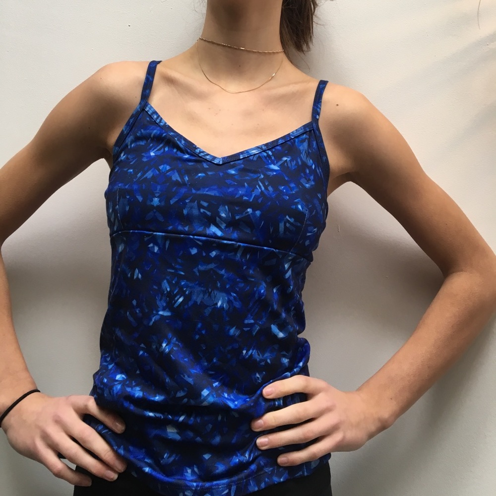 Alo yoga top